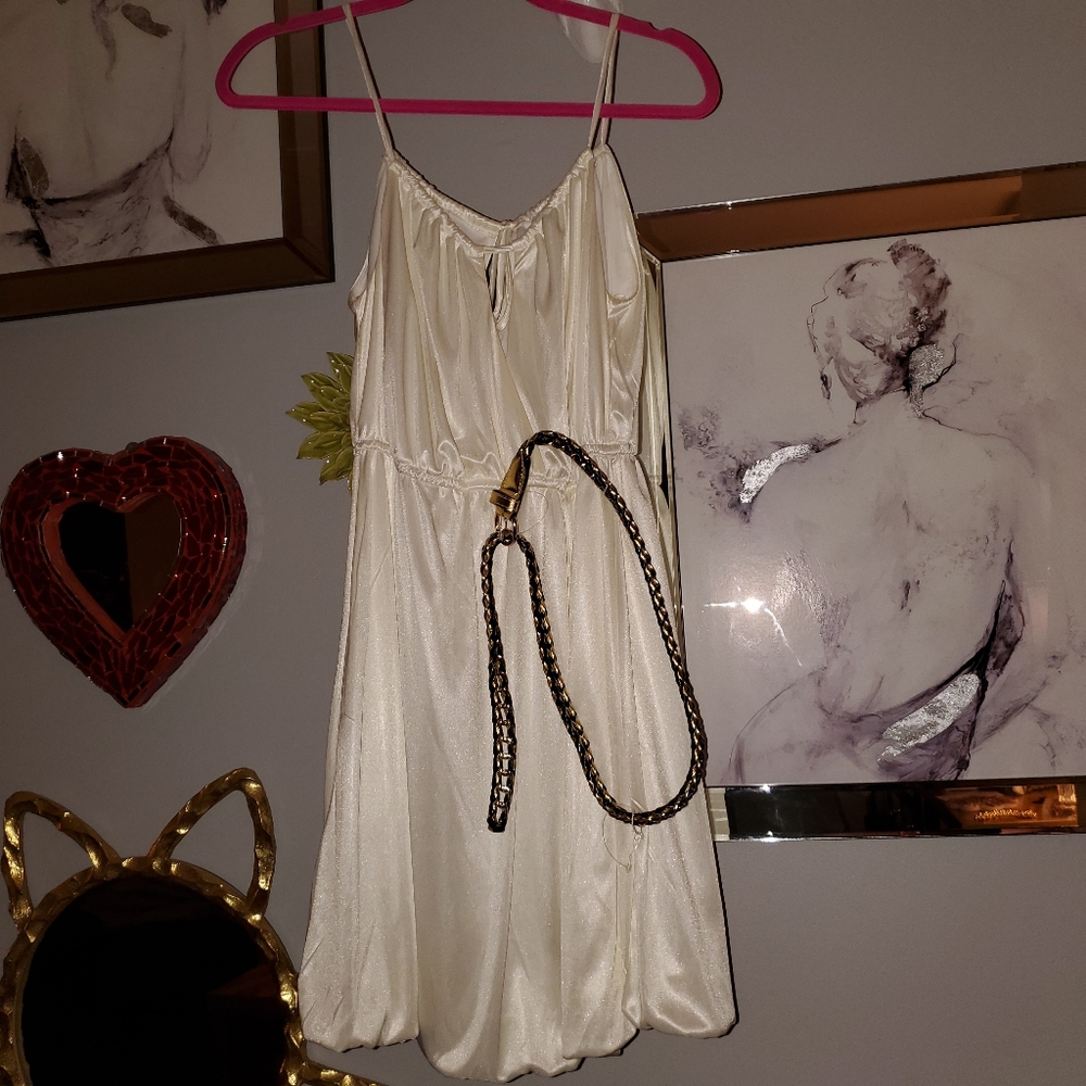 💃 2/$35 Off White Dress